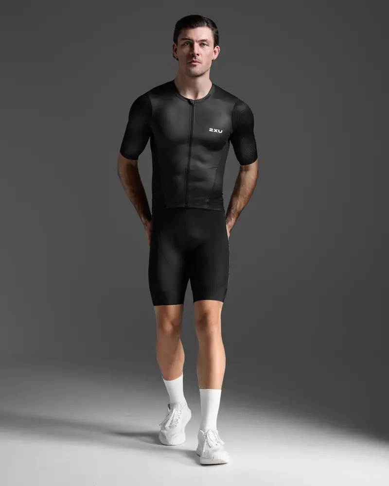 2Xu Men's Aero Hex Sleeved Tri Top 1