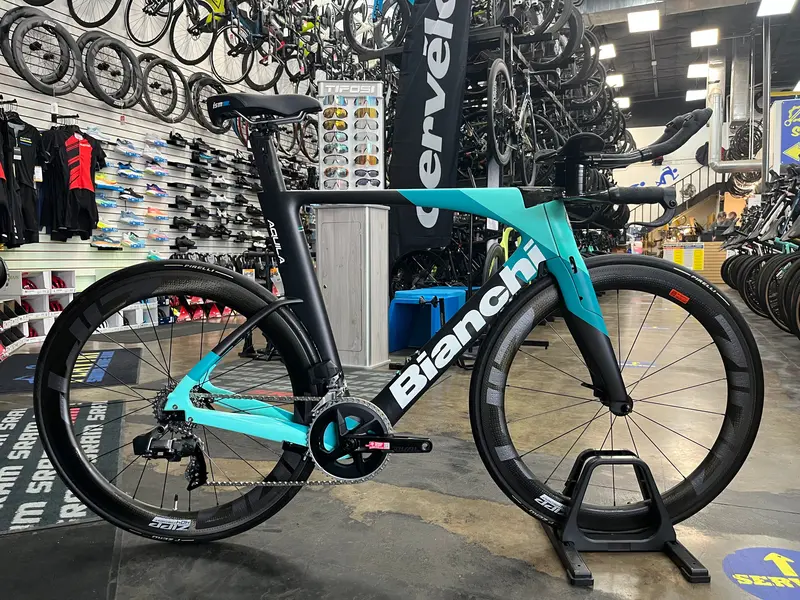 Bianchi Aquila Cv Sram Rival Etap Axs Zipp 404 Firecrest Wheels - Celeste 1