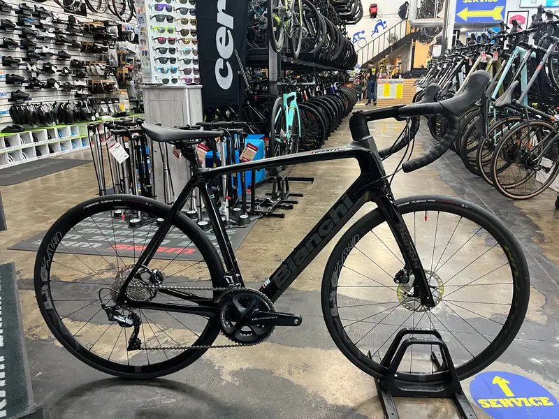 Bianchi Infinito Cv Disc Shimano Ultegra 11 Speed - Black Demo 1