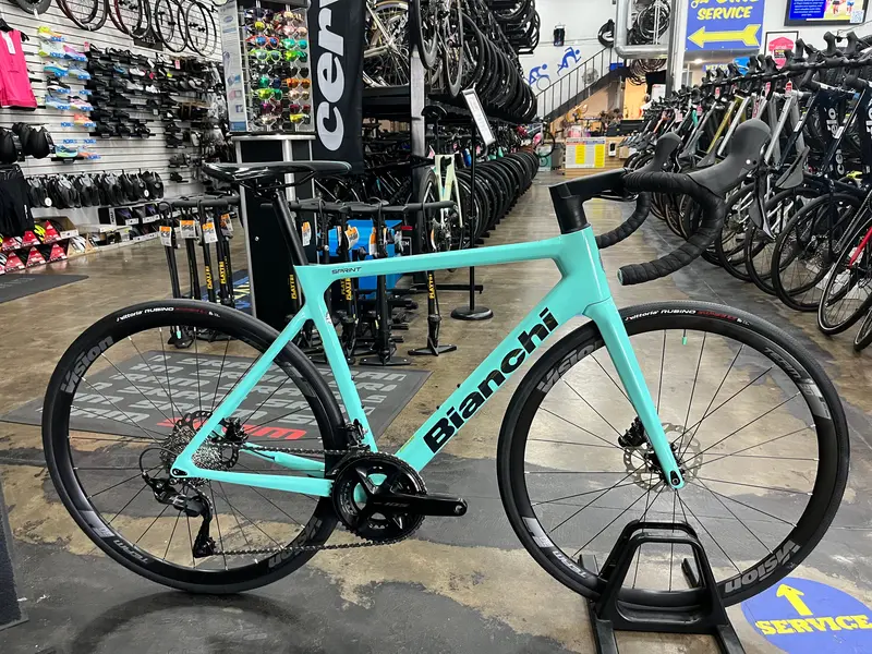 Bianchi Sprint Shimano 105 12-Speed 1