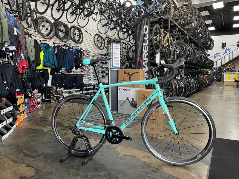 Bianchi Via Nirone 7 Shimano 105 11 Speed - Celeste 1