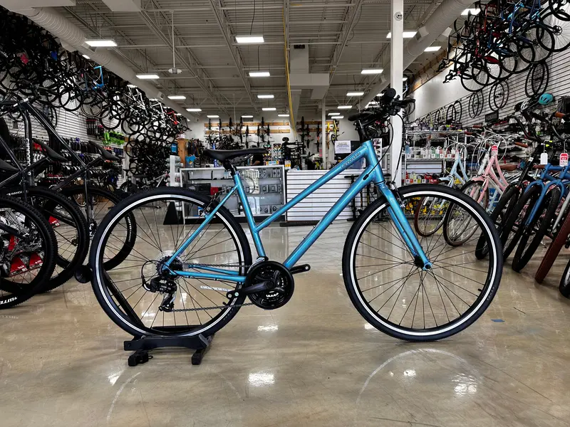Cannondale Quick Women's 6 Remixte Shimano Tourney - Alpine Blue 2022 1