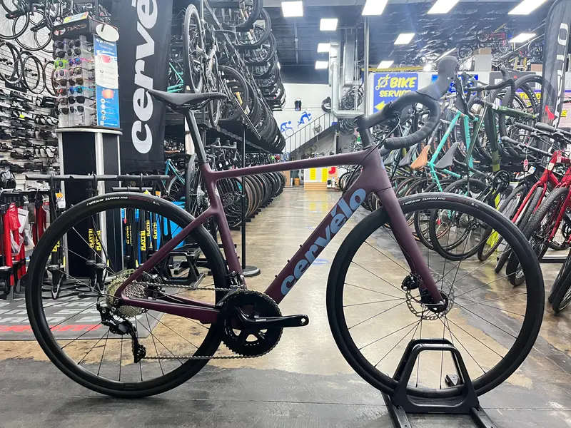 Cervelo Caledonia Disc Shimano 105 11 Speed 2