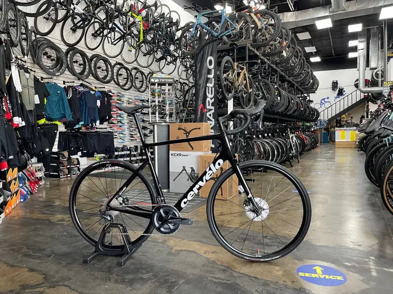 Cervelo Caledonia Disc Shimano Ultegra 11 Speed 1