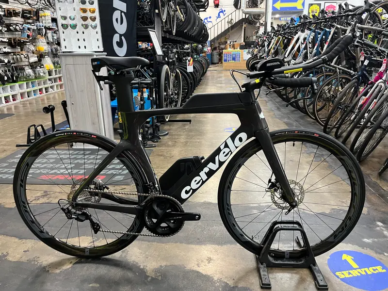 Cervelo P-Series Shimano 105 11 Speed W/ Fulcrum Racing Wind 40 Wheels 1