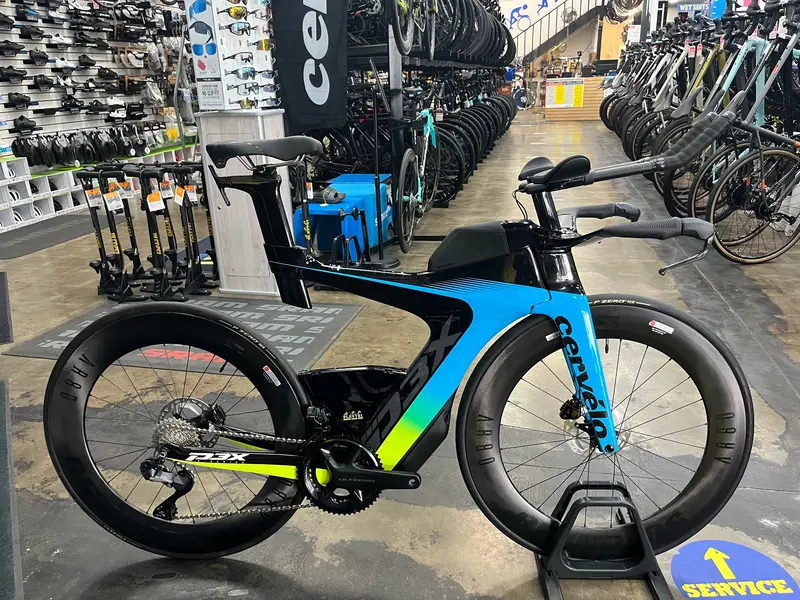Cervelo P3x Shimano Ultegra Di2 12 Speed - Reynolds Ar80 Wheels - Rivera/Fluoro/Black 1