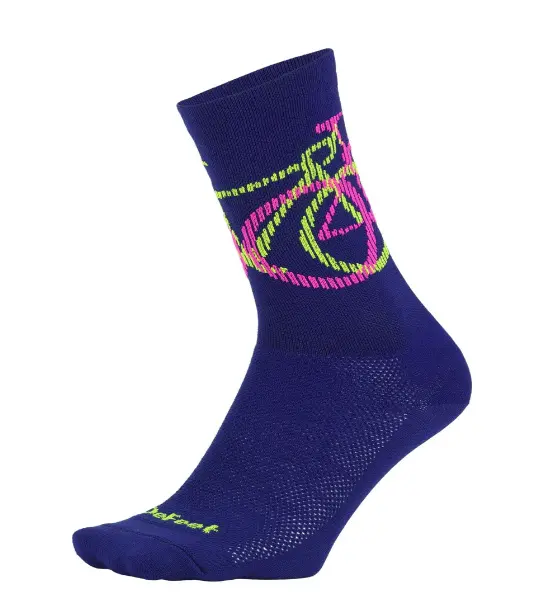 Defeet Socks Aireator 6" Crew Blinds 1