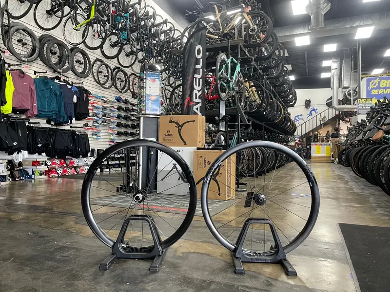 Enve Ses 3.4 Disc Wheelset 1