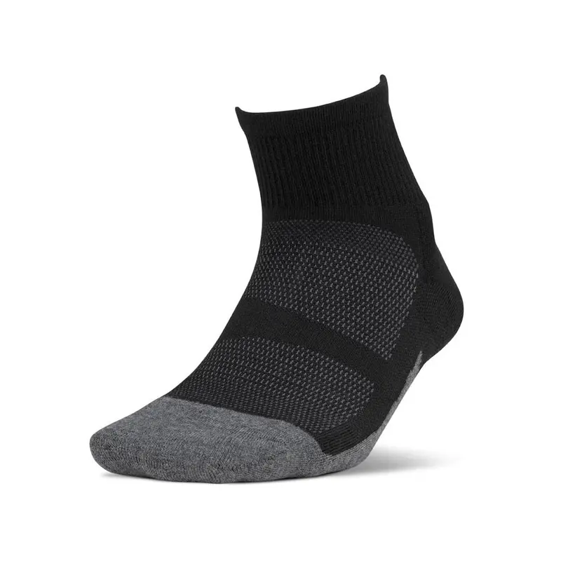 Feetures Elite Max Cushion Quarter Cut Socks 1