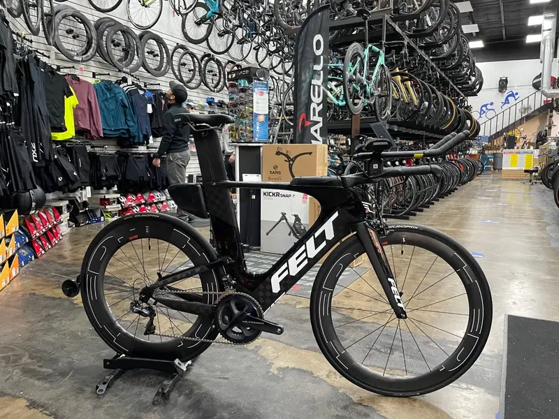 Felt Ia 16 Rim Brake Shimano Ultegra Di2 11 Speed - Black 1
