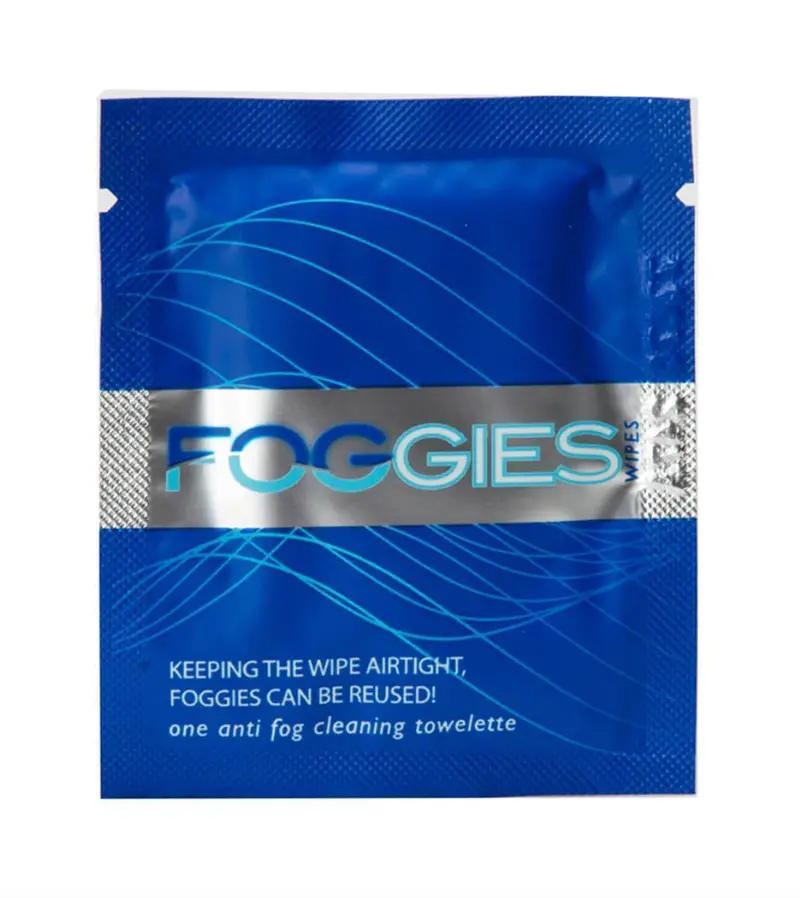 Foggies Anti-Fog Cleaning Towelette 1