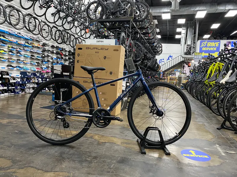 Fuji Absolute 1.9 Disc Shimano Tourney 8 Speed - Dark Blue 1