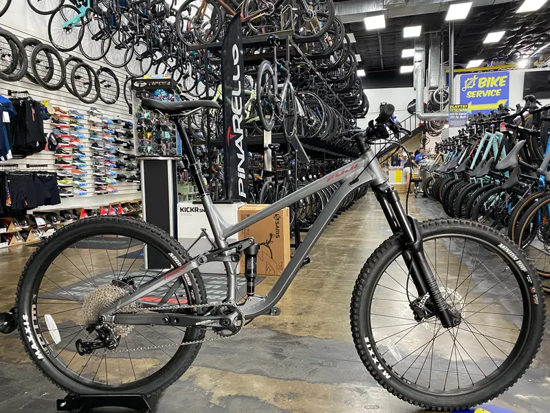 Fuji Auric 27.5 1.5 Deore 11 Speed - Satin Hazy Silver 1