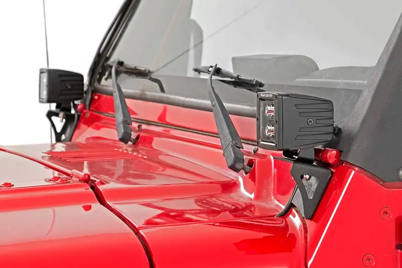 Light Mounts | Lower Windshield | Jeep Wrangler Tj (97-06)/Wrangler Unlimited (04-06) 1