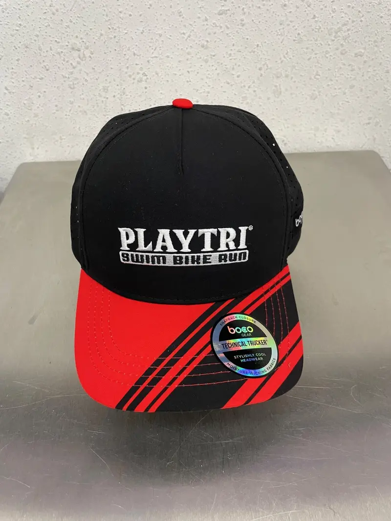 Playtri / Boco Running Trucker Hat - Black/Red 1