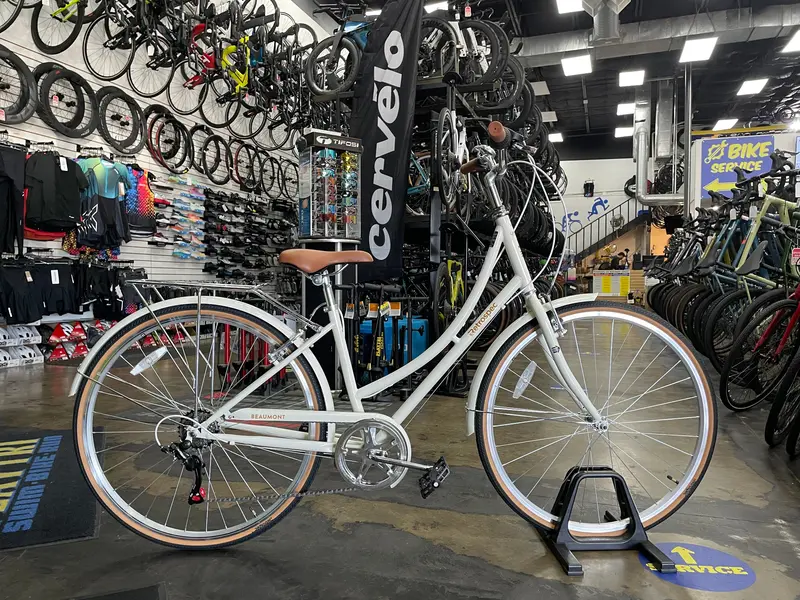 Retrospec Beaumont 7-Speed Step-Thru City Bike - Eggshell 1
