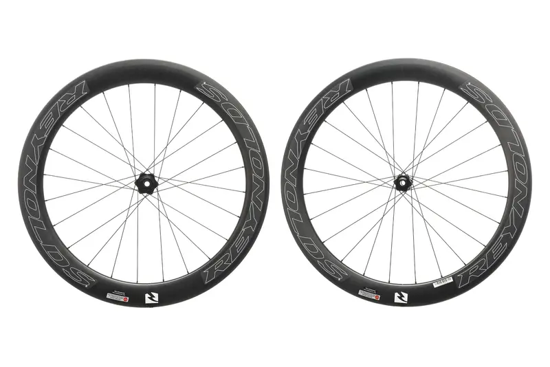 Reynolds AR80 Disc Brake Carbon Wheelset — Clincher & Tubeless Compatible with White Accent Decals