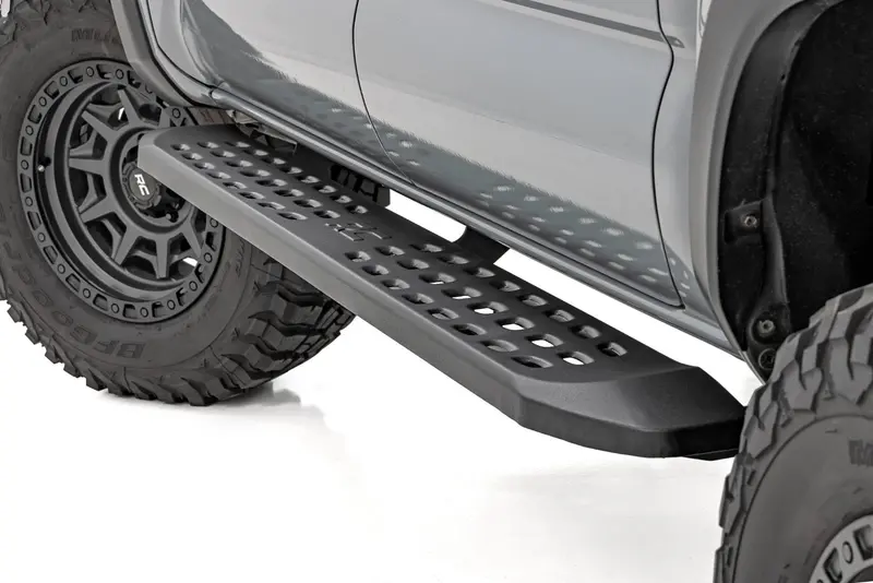 Rpt2 Running Board | Double Cab | Black | Toyota Tacoma 2Wd/4Wd (2016-2023) 1