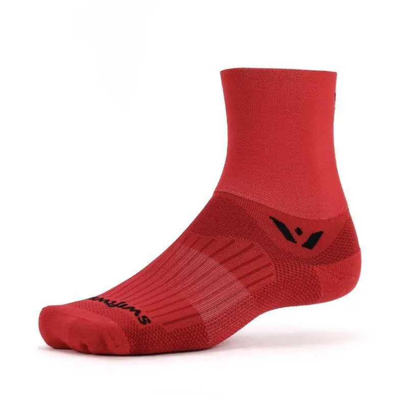 Swiftwick Aspire Four (Quarter Crew High) Socks 1
