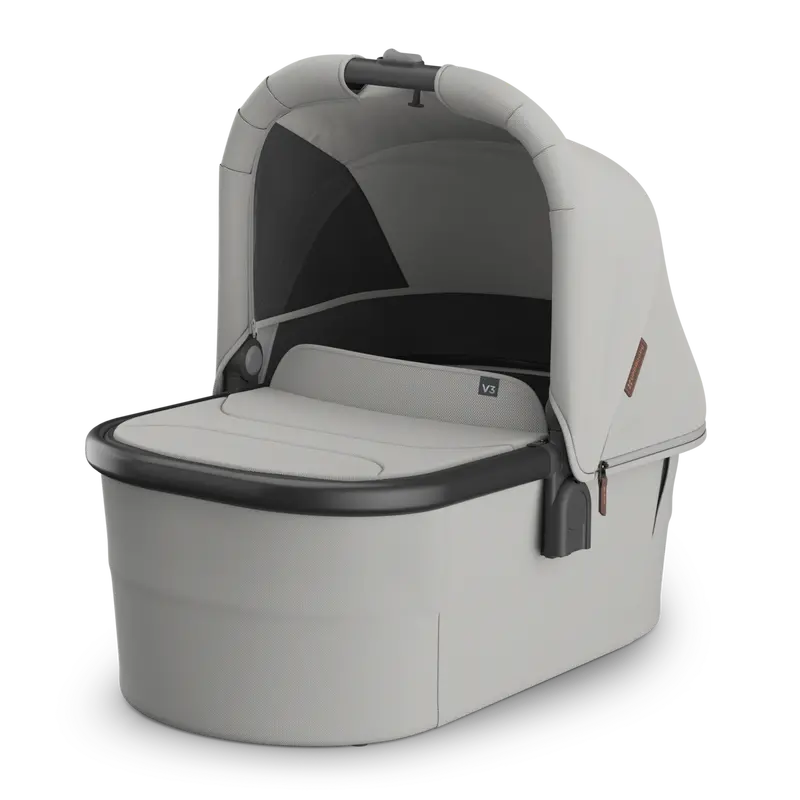 Uppababy Bassinet V3 - Savannah (Pearl Gray Jacquard/Carbon Frame) 1