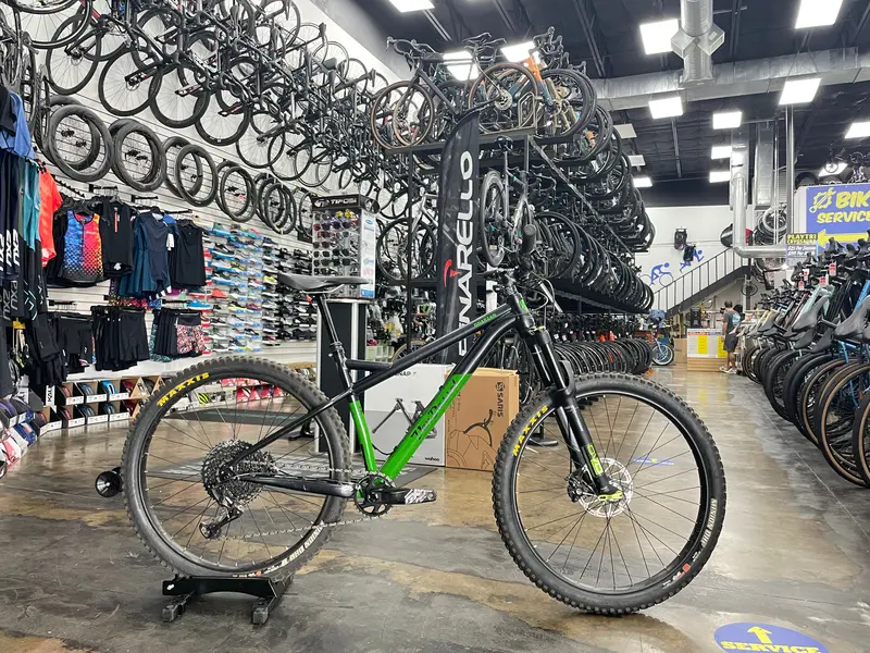 Van Dessel Gnarzan Sram Eagle Gx - Black/Green 2022 Demo 1