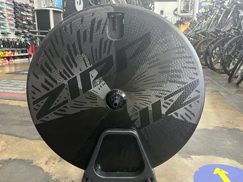 Zipp Super-9 Carbon Disc Wheel Tubeless Disc Brake Center Locking 1